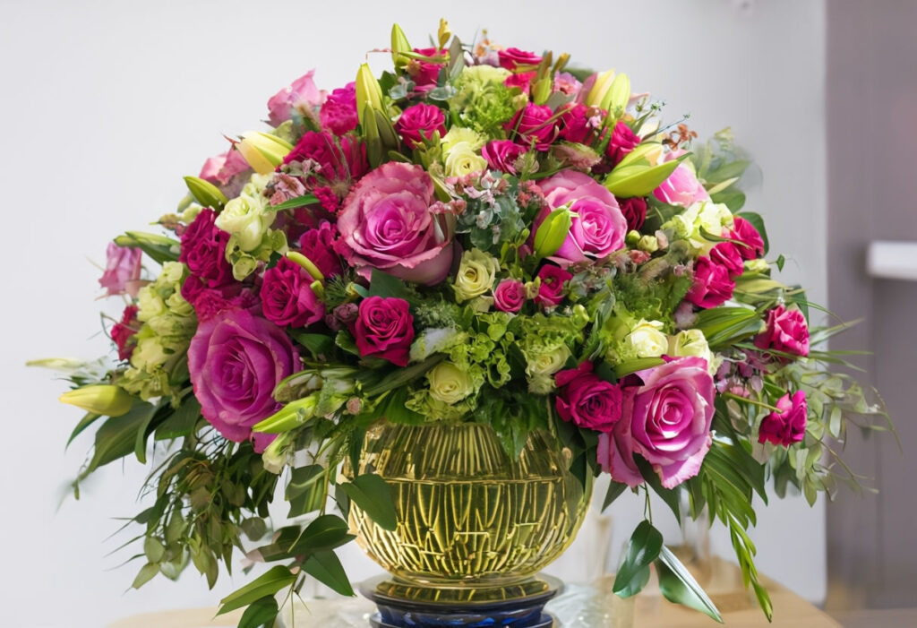 flower-arrangement-in-luxury-vase(4)